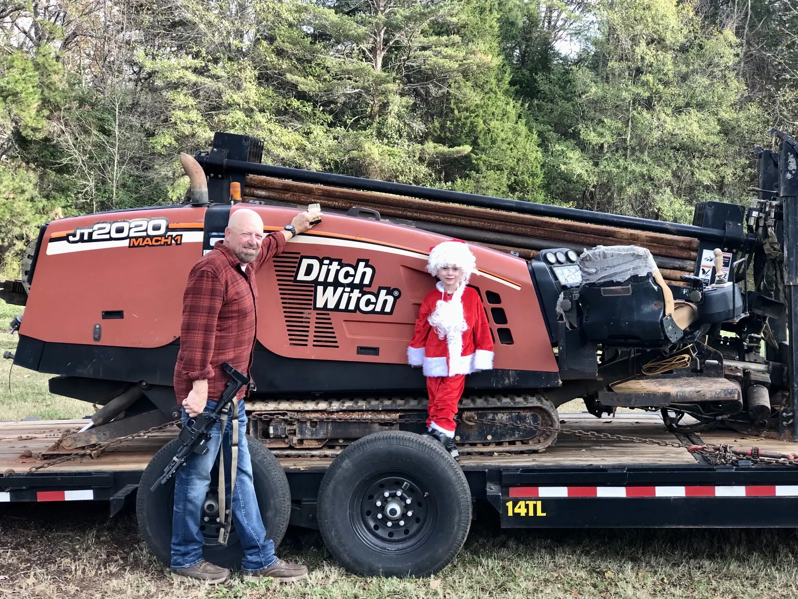 Ditch Witch horizontal directional drilling rig boring underground utility line in Greenville SC